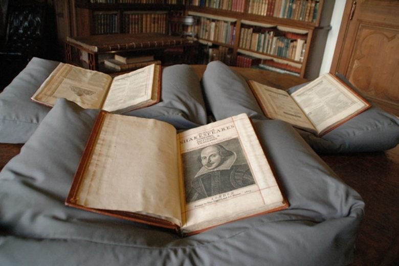 Incfidelibus: Meaning, Origin, Spelling, Latin Connection, and Everything You Need to Know